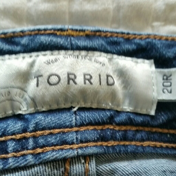 Torrid Distressed Frayed Hem EUC Size 20R D4 - Picture 2 of 5